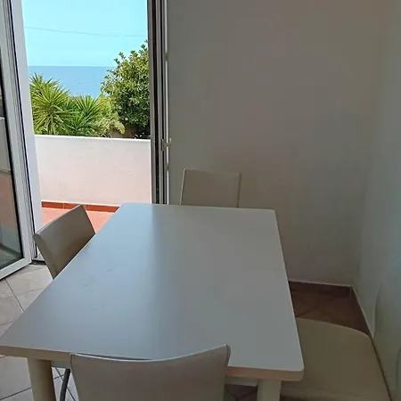 Bilocale Con Vista Mare A Forio D'ischia *