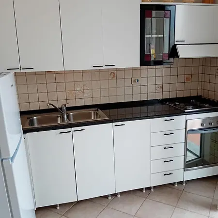 Appartamento Bilocale Con Vista Mare A Forio D'ischia *